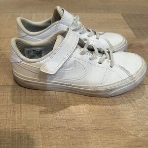 NIKE YOUTH GIRLS WHITE SNEAKER SHOE 2Y DA5381-104